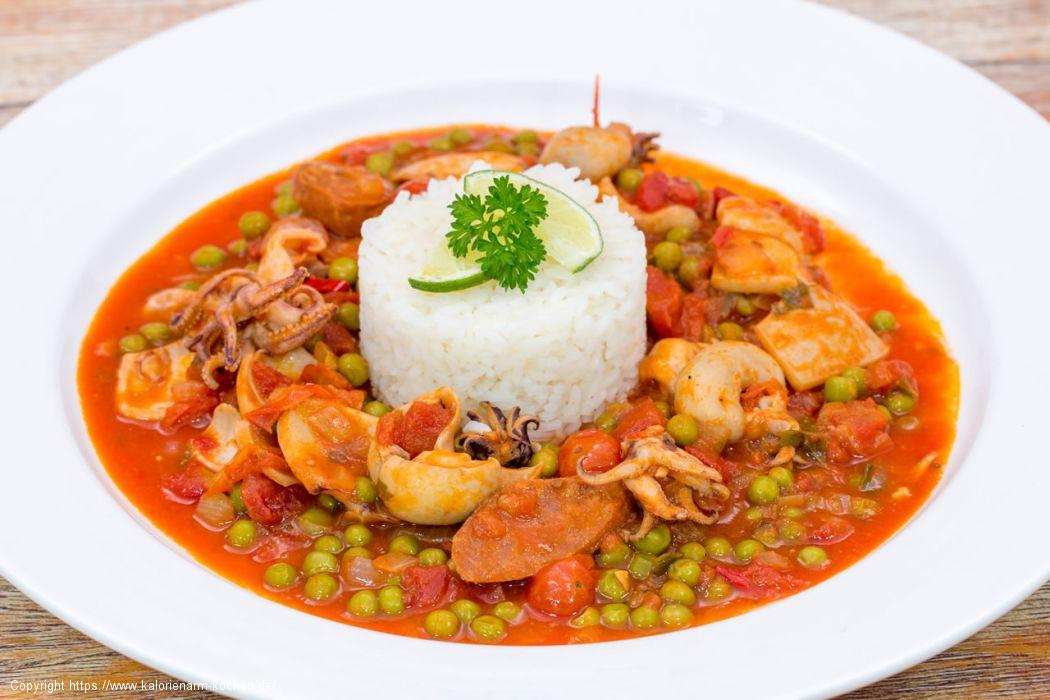 Calamari mit Chorizo und Erbsen