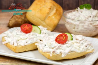 Fleischsalat_auf_Broetchen_23