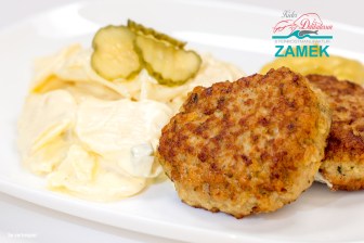 Frikadelle-mit-Kartoffelsalat-5101